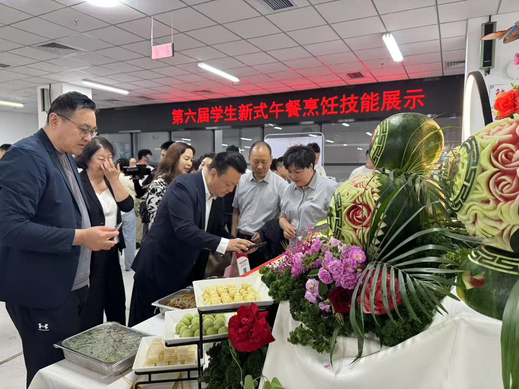 创新食谱绘美味健康画卷，圣禾载誉而归续写学生餐暖心新篇章